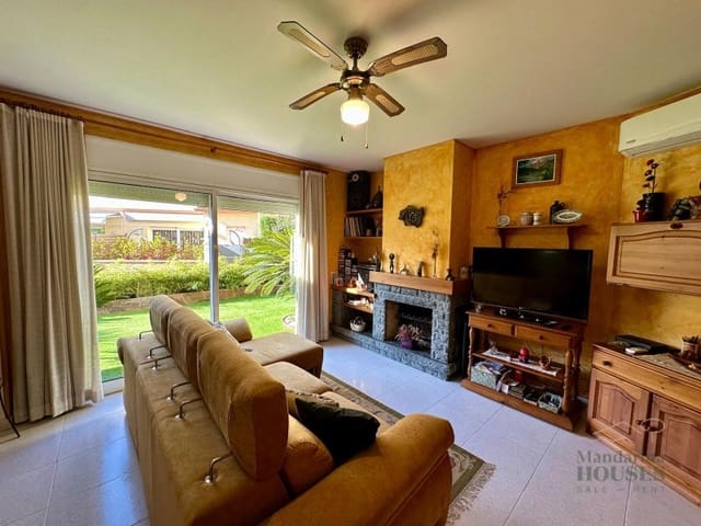 4 soveværelse Villa til salg i Fenals, Lloret de Mar med garage - € 495.000 (Ref: 9449087)