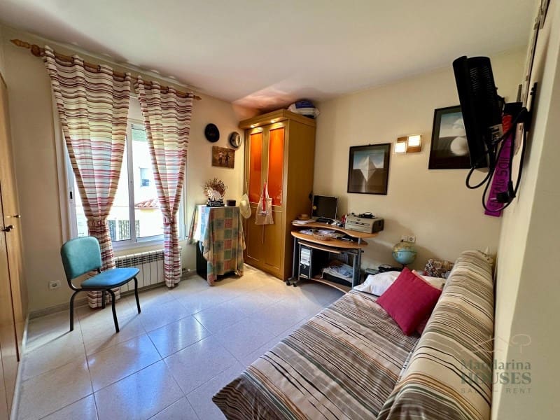 4 soverom Villa til salgs i Lloret de Mar med svømmebasseng garasje - € 495 000 (Ref: 9449087)