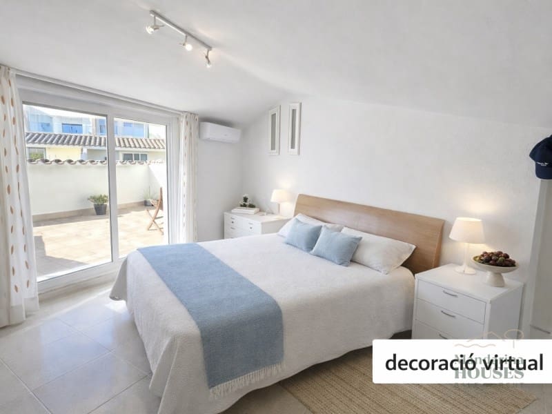 4 soverom Villa til salgs i Lloret de Mar med svømmebasseng garasje - € 495 000 (Ref: 9449087)