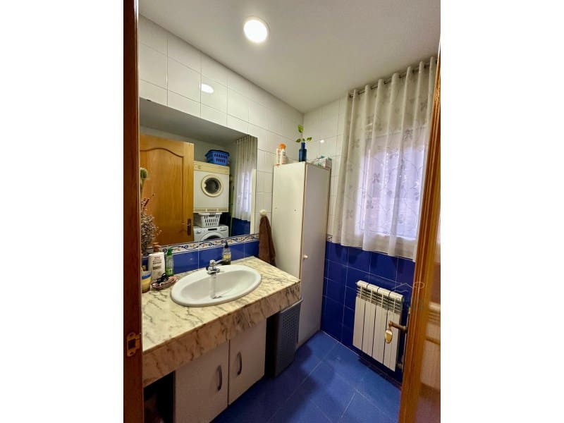 4 soverom Villa til salgs i Lloret de Mar med svømmebasseng garasje - € 495 000 (Ref: 9449087)