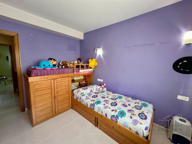 4 soverom Villa til salgs i Lloret de Mar med svømmebasseng garasje - € 495 000 (Ref: 9449087)