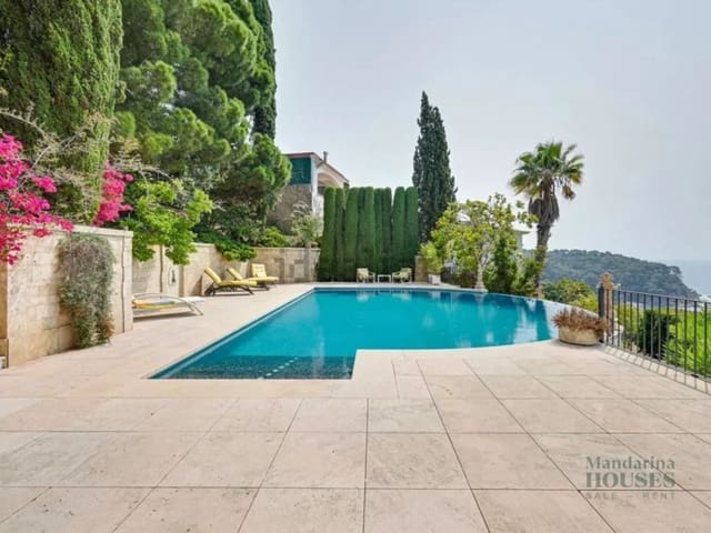 7 soveværelse Villa til salg i Canyelles, Lloret de Mar med garage - € 1.850.000 (Ref: 9543357)