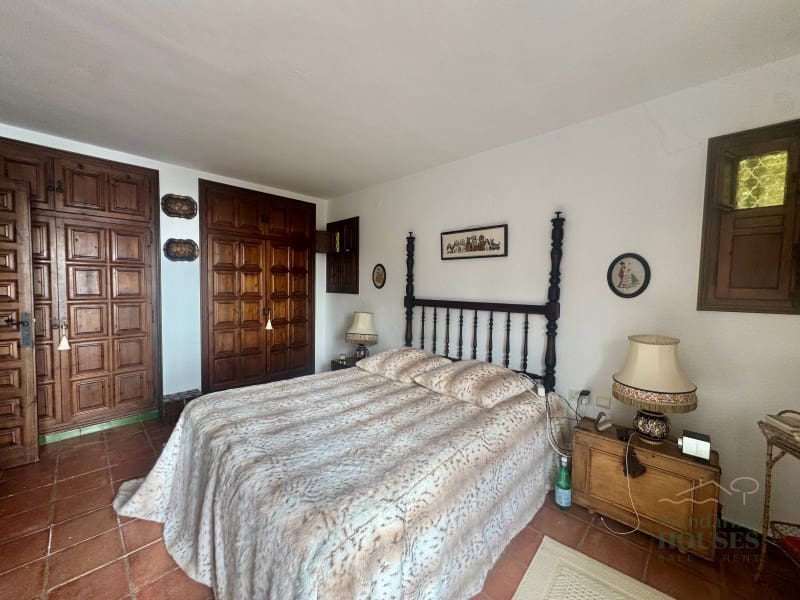 7 soveværelse Villa til salg i Lloret de Mar med garage - € 1.850.000 (Ref: 9543357)