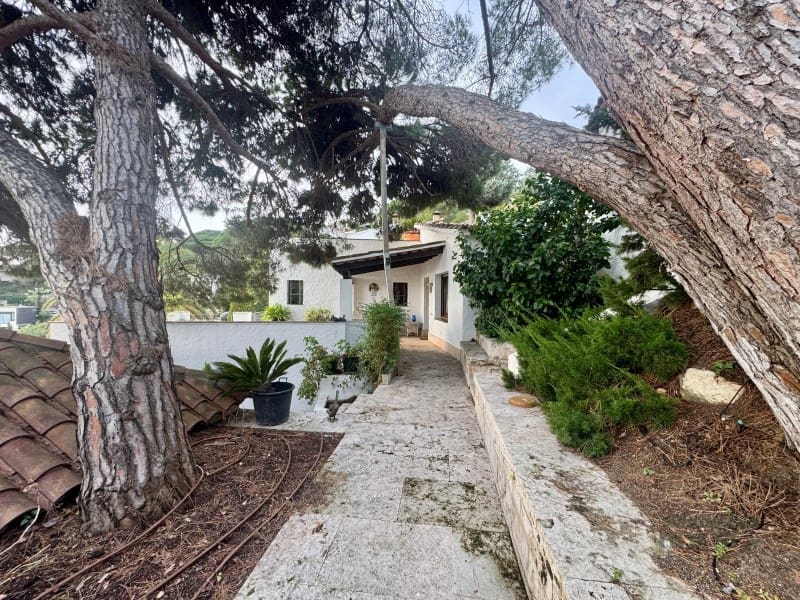 7 soveværelse Villa til salg i Lloret de Mar med garage - € 1.850.000 (Ref: 9543357)