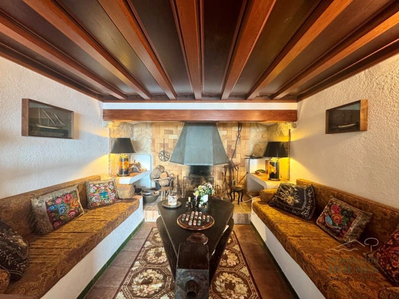 7 soveværelse Villa til salg i Lloret de Mar med garage - € 1.850.000 (Ref: 9543357)