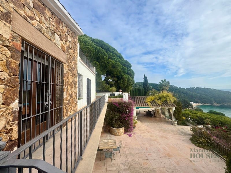 7 soveværelse Villa til salg i Lloret de Mar med garage - € 1.850.000 (Ref: 9543357)