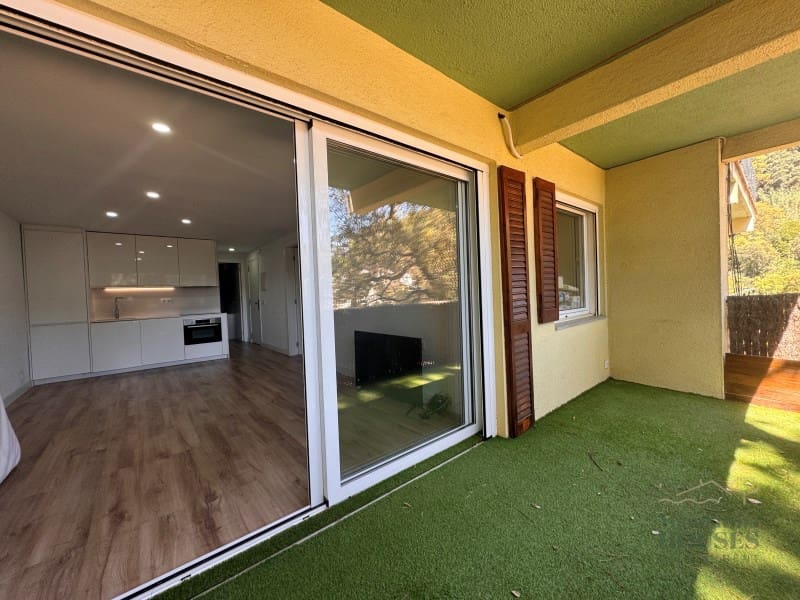 2 bedroom Apartment for sale in Lloret de Mar with garage - € 235,000 (Ref: 9547837)