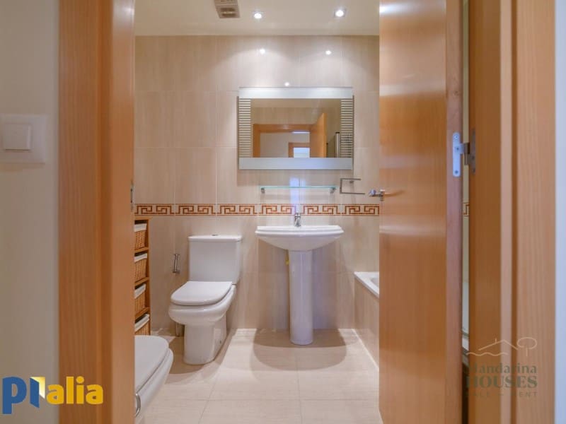 3 slaapkamer Flat te koop in Tossa de Mar met garage - € 275.000 (Ref: 9591184)