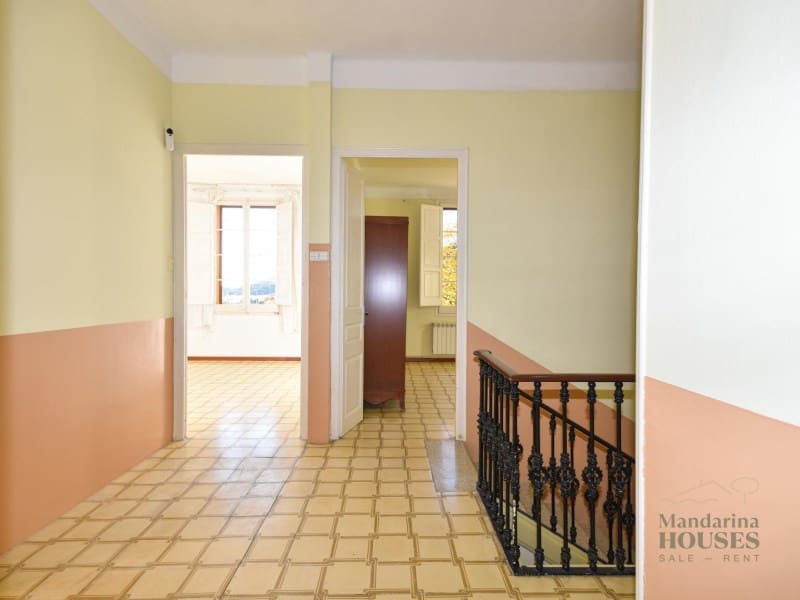 6 bedroom Villa for sale in Sant Andreu de Llavaneres - € 875,000 (Ref: 9616113)