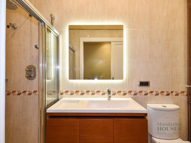 6 bedroom Villa for sale in Sant Andreu de Llavaneres - € 875,000 (Ref: 9616113)