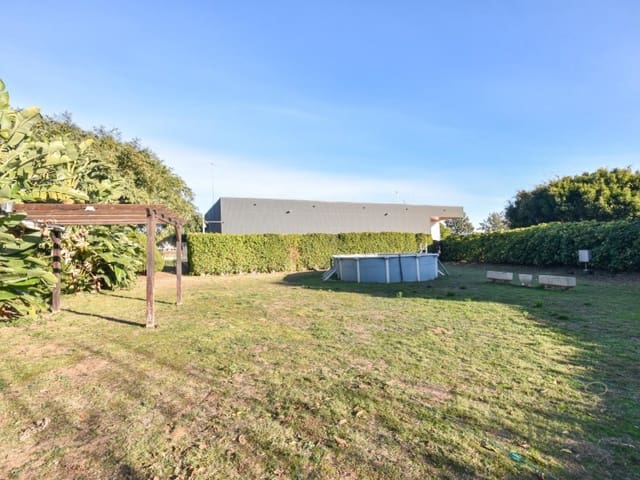 6 bedroom Villa for sale in Sant Andreu de Llavaneres - € 875,000 (Ref: 9616113)