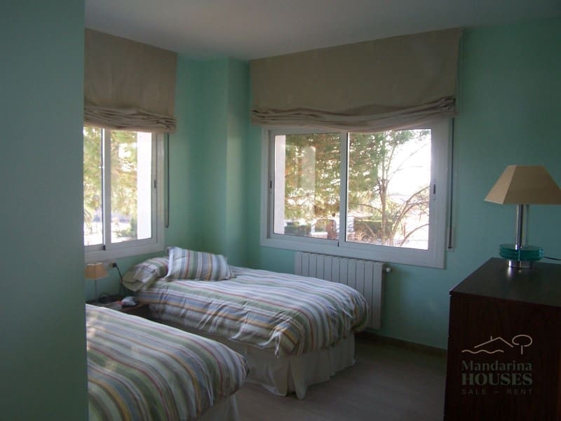 4 bedroom Villa for sale in Lloret de Mar with pool garage - € 590,000 (Ref: 9698707)