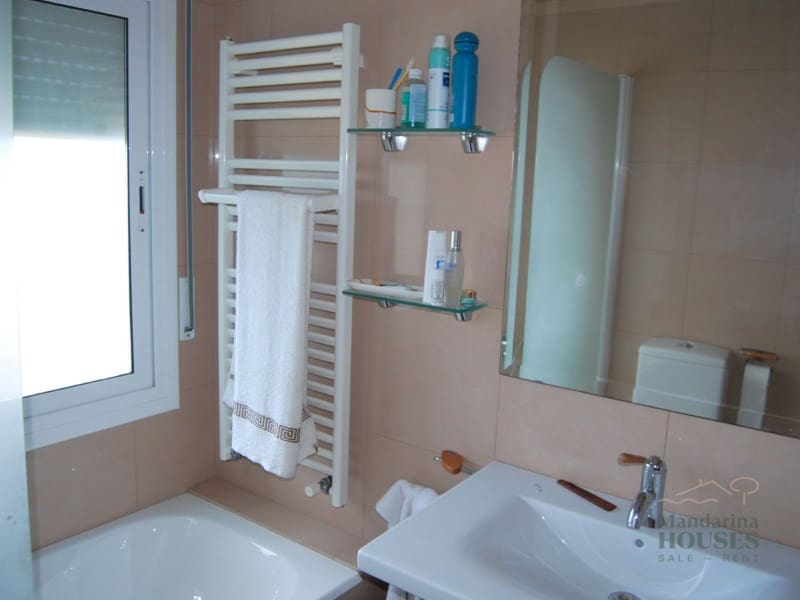 4 bedroom Villa for sale in Lloret de Mar with pool garage - € 590,000 (Ref: 9698707)