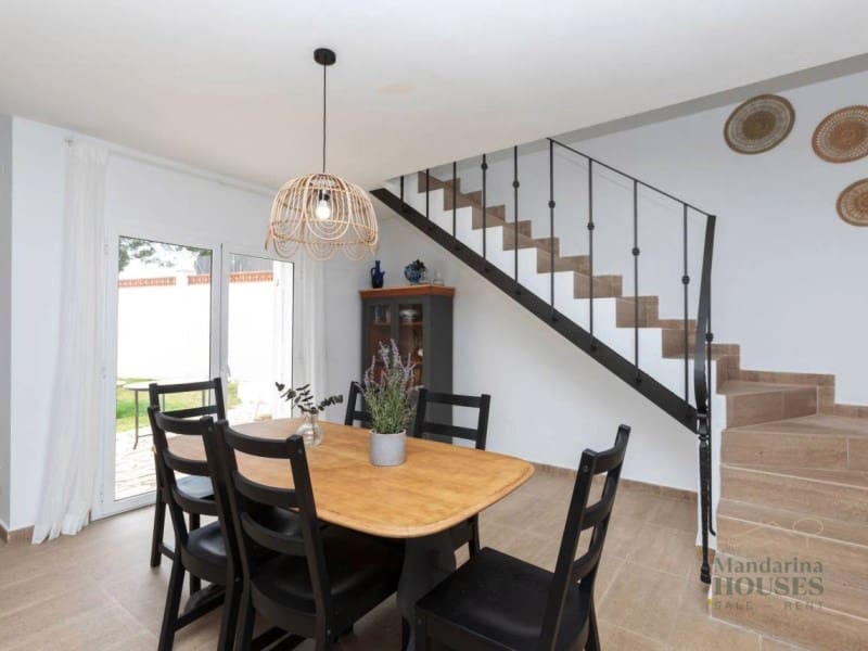 4 bedroom Villa for sale in Lloret de Mar with pool garage - € 590,000 (Ref: 9698707)