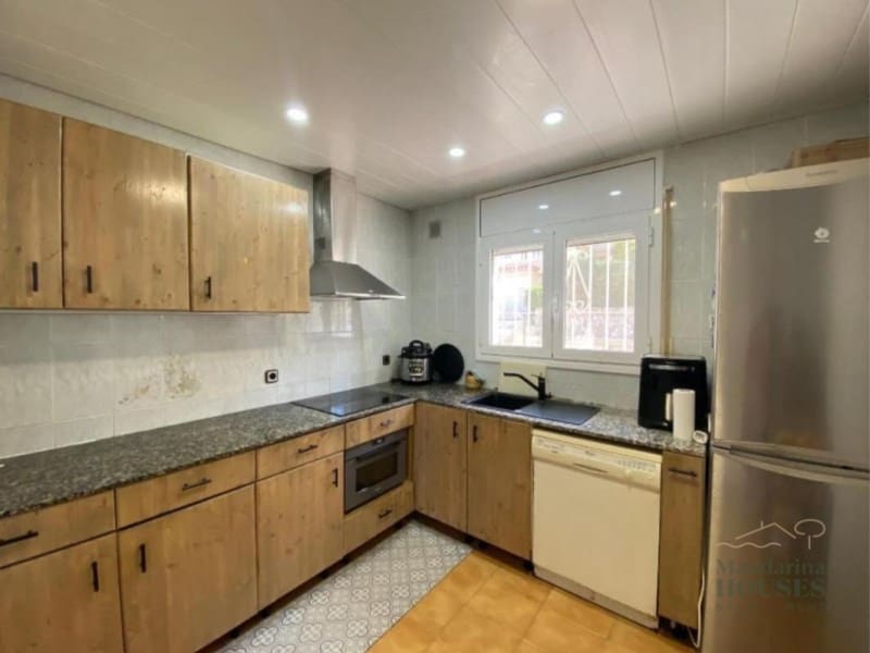 3 bedroom Villa for sale in Lloret de Mar with pool garage - € 429,000 (Ref: 9719769)