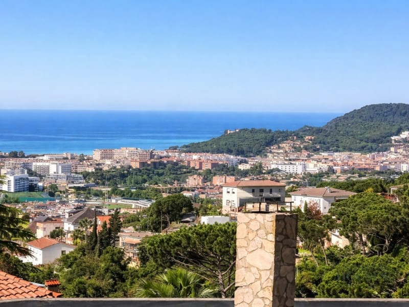 3 bedroom Villa for sale in Lloret de Mar with pool garage - € 429,000 (Ref: 9719769)