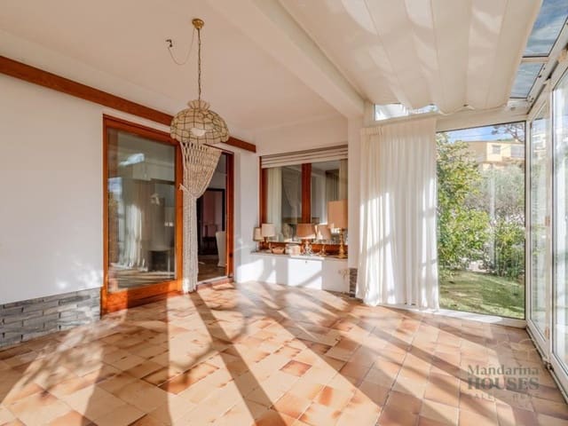 4 soveværelse Villa til salg i Sant Feliu de Guíxols med garage - € 750.000 (Ref: 9731880)