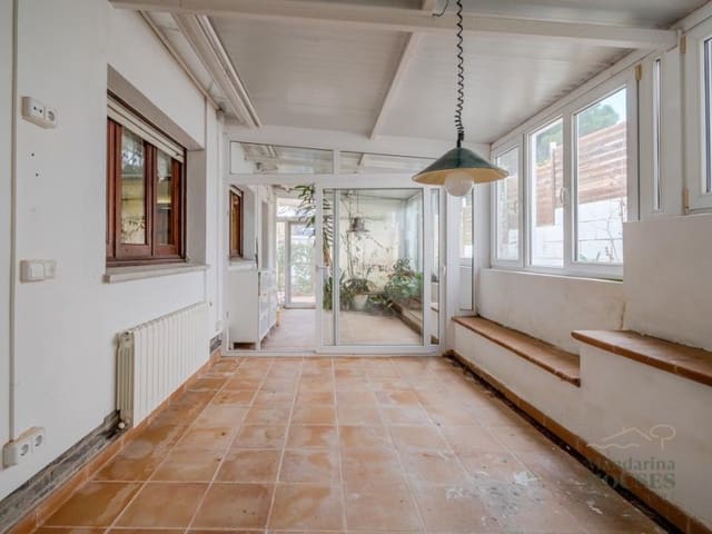 4 makuuhuone Huvila myytävänä paikassa Sant Feliu de Guíxols mukana 
autotalli - 750 000 € (Ref: 9731880)