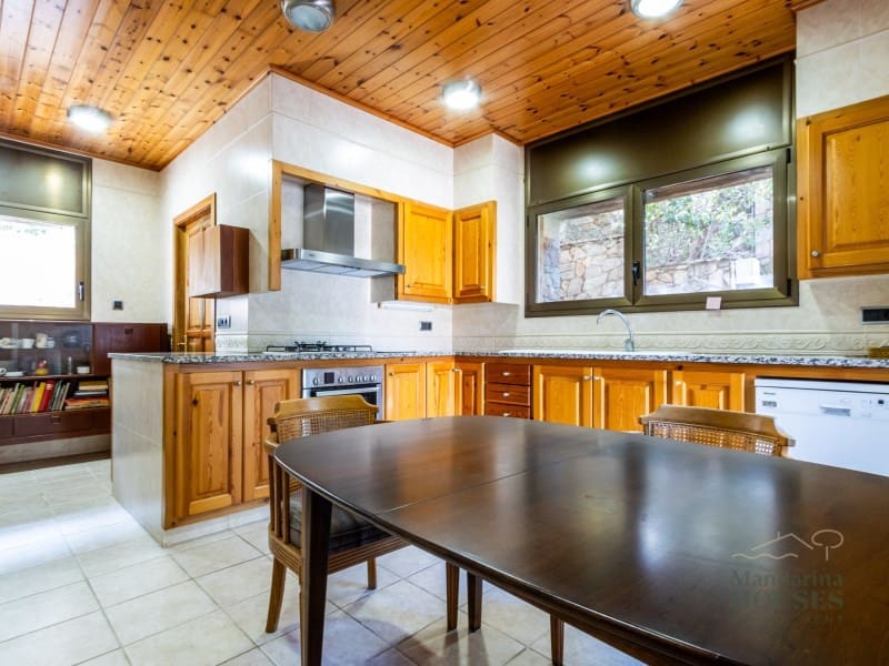 6 slaapkamer Villa te koop in Begur met garage - € 1.290.000 (Ref: 9738374)