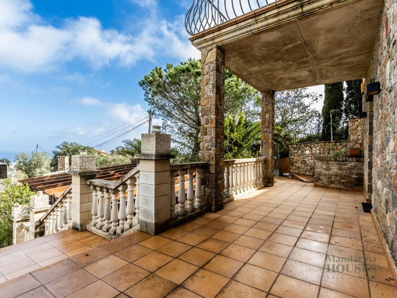 6 slaapkamer Villa te koop in Begur met garage - € 1.290.000 (Ref: 9738374)