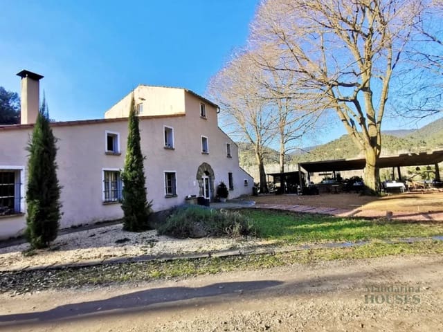 Finca/Country House for sale in Sant Feliu de Buixalleu - € 1,300,000 (Ref: 9744098)