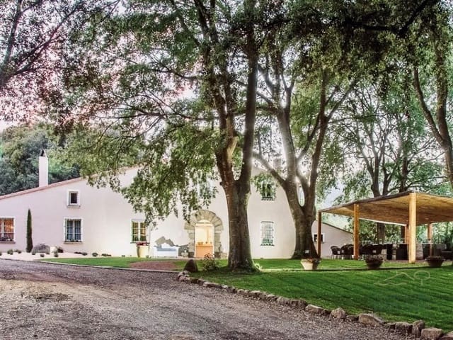 Finca/Country House for sale in Sant Feliu de Buixalleu - € 1,300,000 (Ref: 9744098)