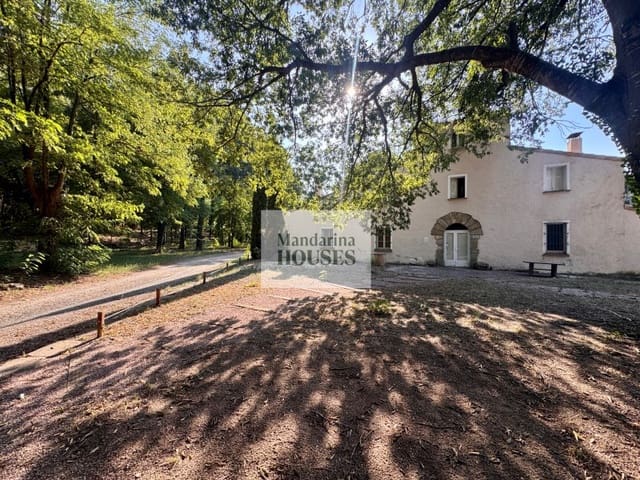 Finca/Casa Rural de 5 habitaciones en Hostalric en venta con garaje - 1.300.000 € (Ref: 9744098)