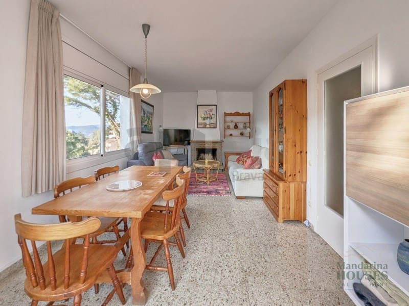 3 soverom Villa til salgs i Lloret de Mar - € 250 000 (Ref: 9772978)