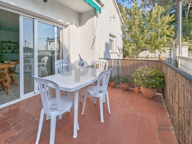 3 slaapkamer Villa te koop in Serra Brava, Lloret de Mar - € 250.000 (Ref: 9772978)