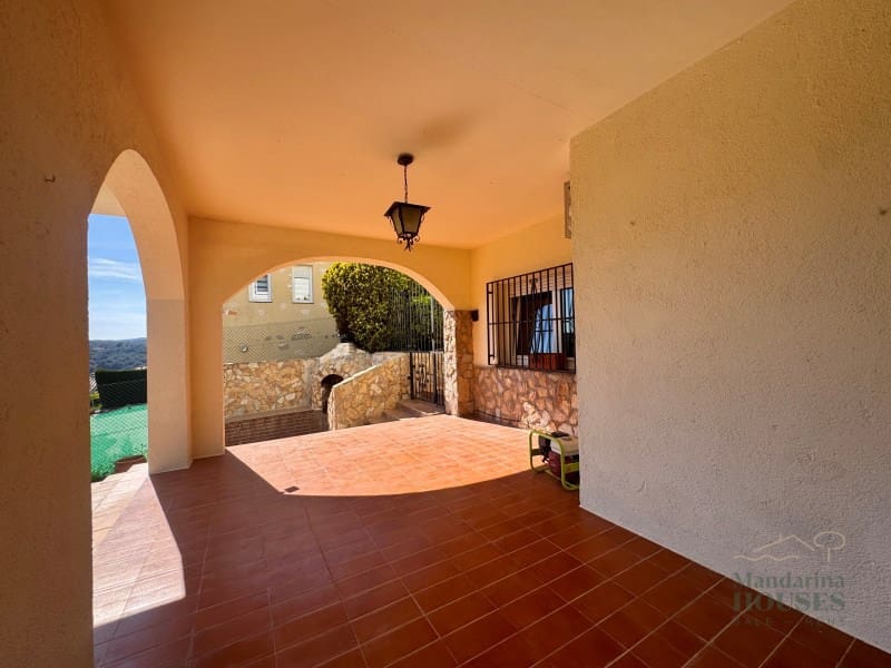 Chalet de 4 habitaciones en Lloret de Mar en venta - 389.000 € (Ref: 9783196)