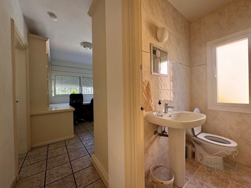 Chalet de 4 habitaciones en Lloret de Mar en venta - 389.000 € (Ref: 9783196)