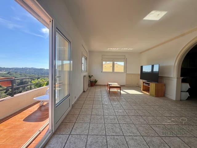 Chalet de 4 habitaciones en Mas Romeu, Lloret de Mar en venta - 389.000 € (Ref: 9783196)