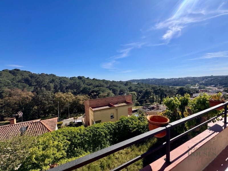 Chalet de 4 habitaciones en Lloret de Mar en venta - 389.000 € (Ref: 9783196)