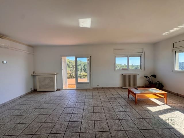 4 slaapkamer Villa te koop in Mas Romeu, Lloret de Mar - € 389.000 (Ref: 9783196)