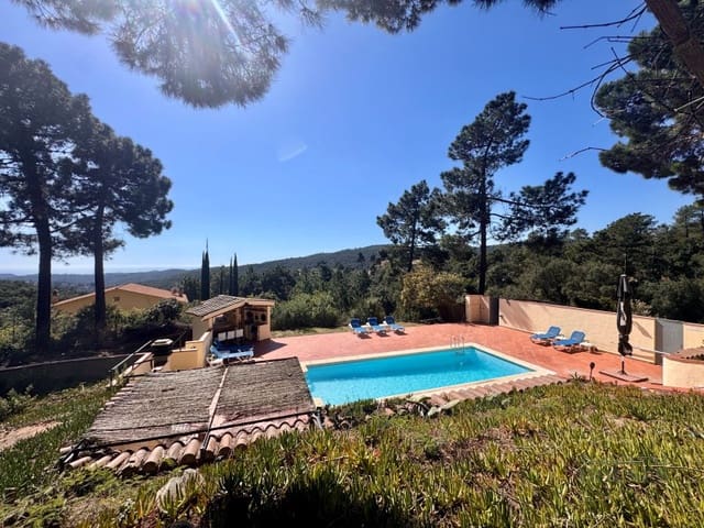 4 soveværelse Villa til salg i Urbanitzacions del Nord, Lloret de Mar med swimmingpool garage - € 595.000 (Ref: 9806294)