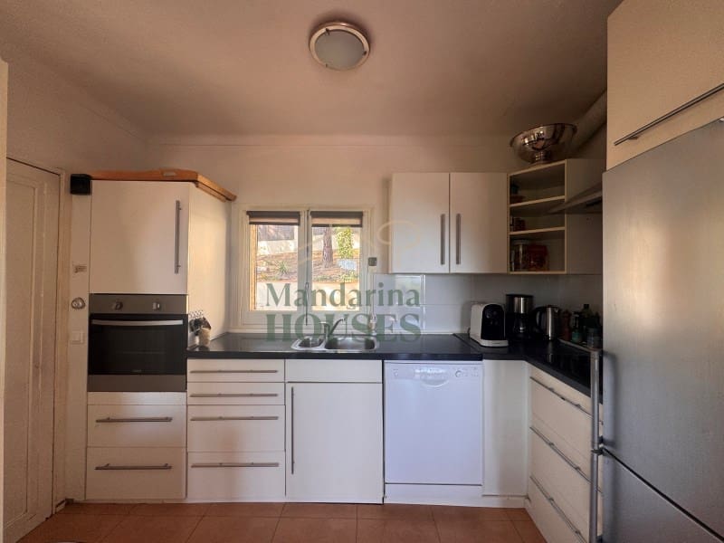 4 bedroom Villa for sale in Lloret de Mar with pool garage - € 595,000 (Ref: 9806294)