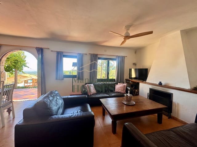 4 Zimmer Villa zu verkaufen in Urbanitzacions del Nord, Lloret de Mar mit Pool Garage - 595.000 € (Ref: 9806294)