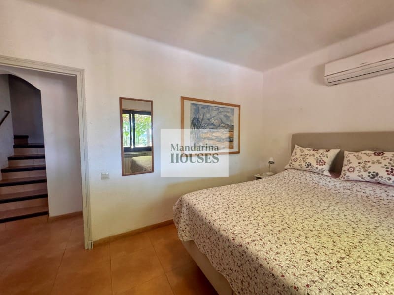 4 Zimmer Villa zu verkaufen in Lloret de Mar mit Pool Garage - 595.000 € (Ref: 9806294)