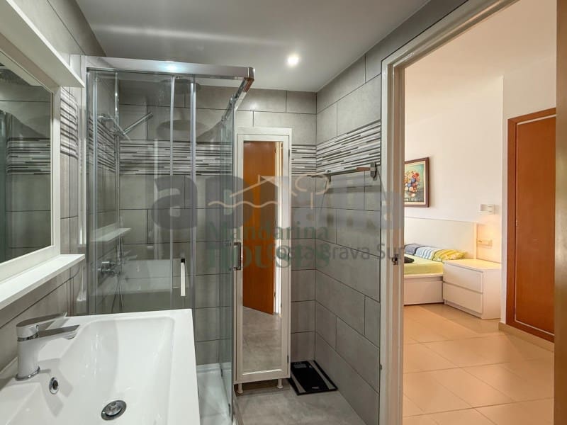 2 Zimmer Apartment zu verkaufen in Lloret de Mar mit Pool - 335.000 € (Ref: 9842722)