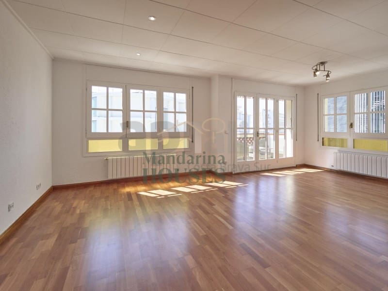 3 soveværelse Lejlighed til salg i Lloret de Mar med garage - € 325.000 (Ref: 9859676)