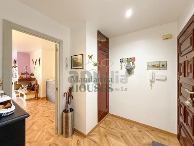 3 soveværelse Villa til salg i Centre, Lloret de Mar med garage - € 368.000 (Ref: 9864982)