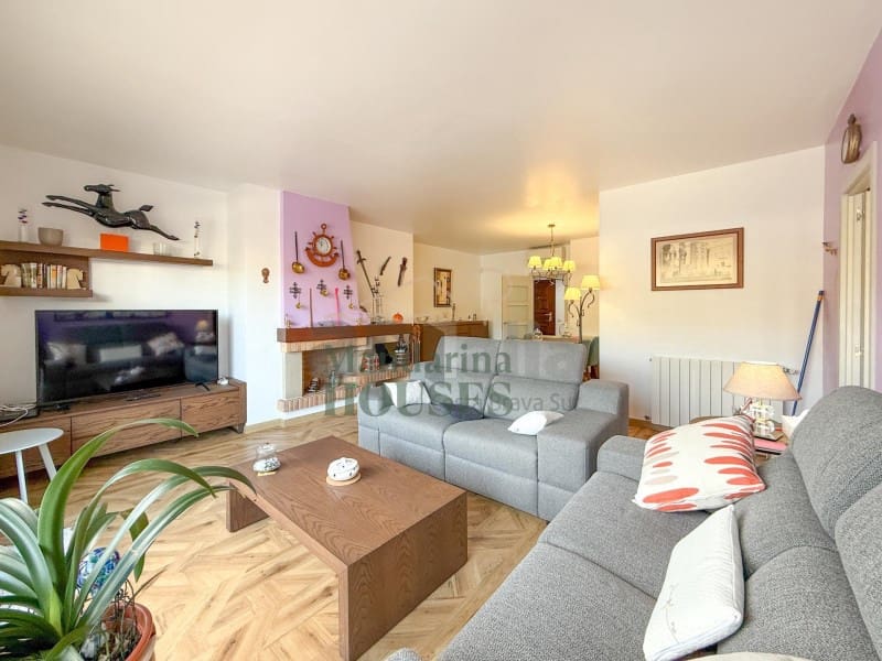 3 soveværelse Villa til salg i Lloret de Mar med garage - € 368.000 (Ref: 9864982)