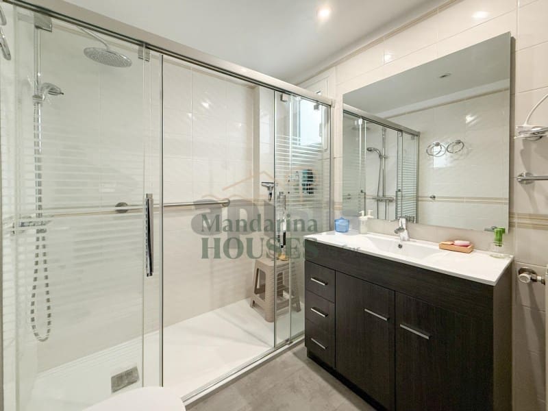 3 soveværelse Villa til salg i Lloret de Mar med garage - € 368.000 (Ref: 9864982)