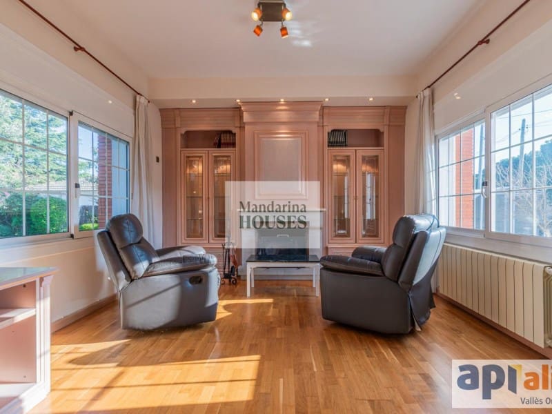 7 chambre Villa/Maison à vendre à Sant Pere de Vilamajor avec piscine garage - 829 000 € (Ref: 9889997)