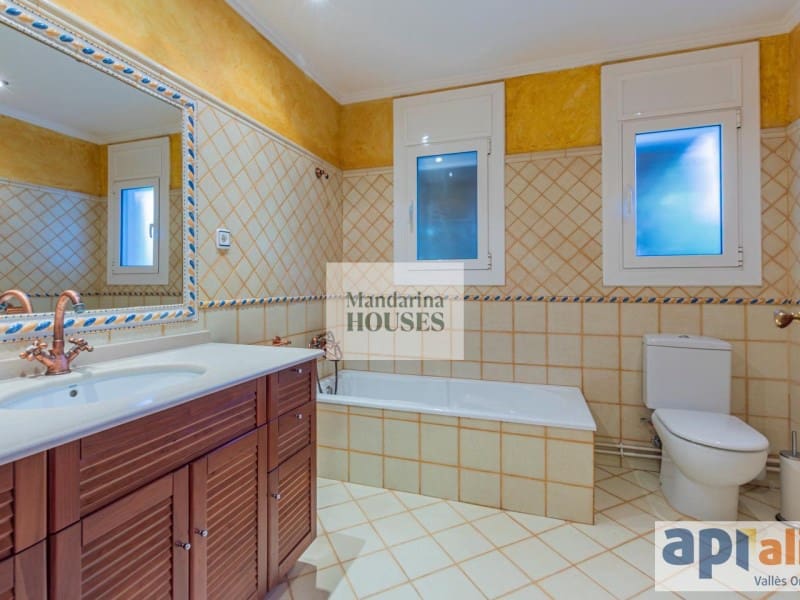 7 chambre Villa/Maison à vendre à Sant Pere de Vilamajor avec piscine garage - 829 000 € (Ref: 9889997)