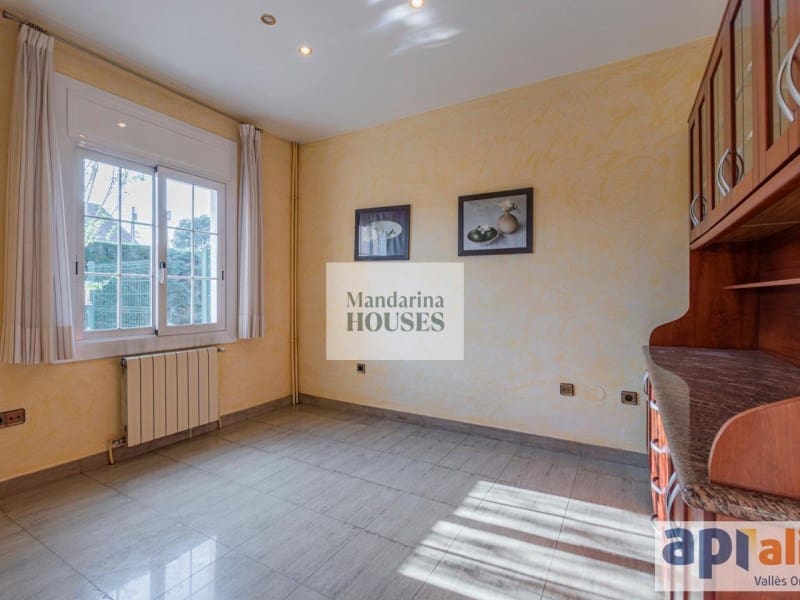 7 chambre Villa/Maison à vendre à Sant Pere de Vilamajor avec piscine garage - 829 000 € (Ref: 9889997)