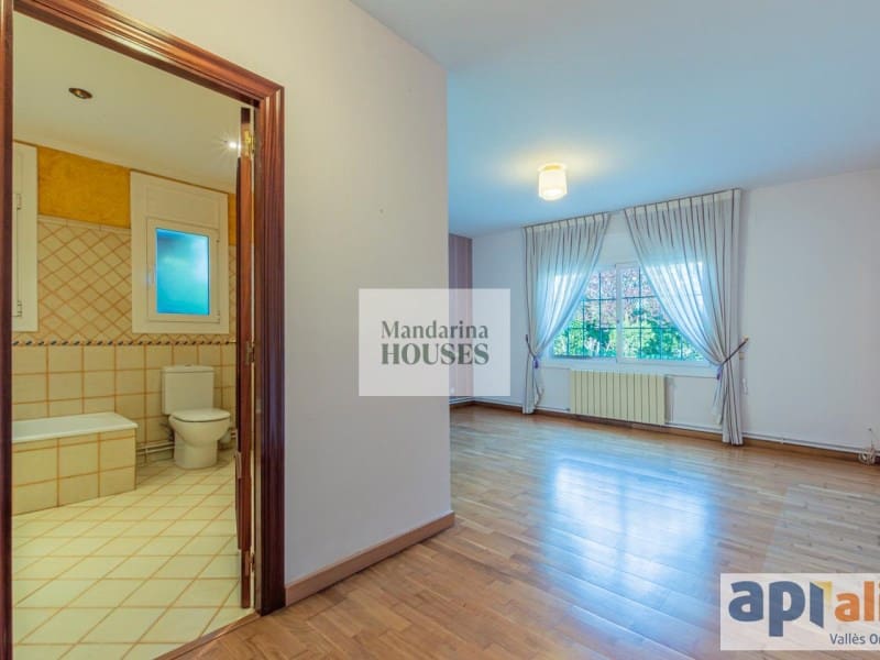 7 chambre Villa/Maison à vendre à Sant Pere de Vilamajor avec piscine garage - 829 000 € (Ref: 9889997)