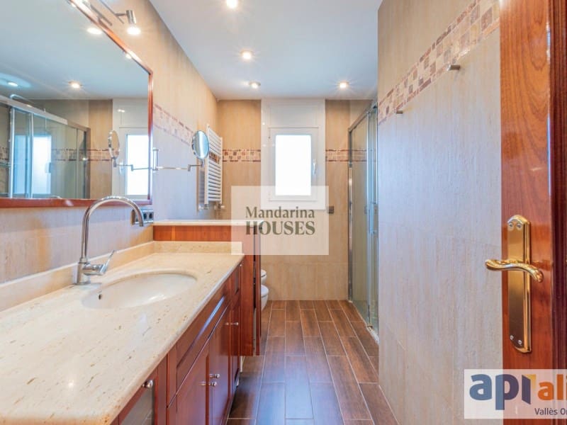 7 chambre Villa/Maison à vendre à Sant Pere de Vilamajor avec piscine garage - 829 000 € (Ref: 9889997)