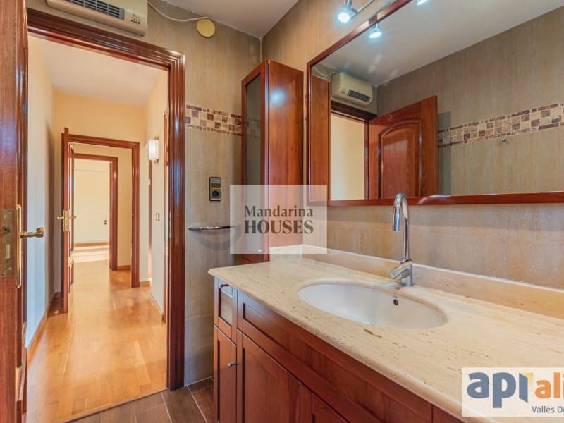 7 chambre Villa/Maison à vendre à Sant Pere de Vilamajor avec piscine garage - 829 000 € (Ref: 9889997)