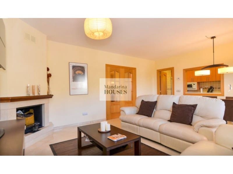 4 bedroom Villa for sale in Tossa de Mar with garage - € 911,000 (Ref: 9937791)